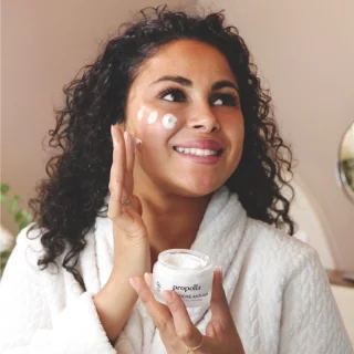 cr&egrave;me anti rides bio acide hyaluronique 2