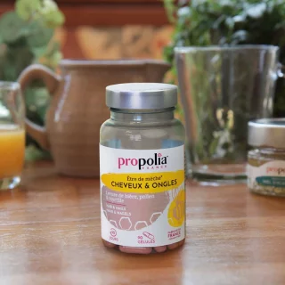 compl&eacute;ment alimentaire cheveux 2